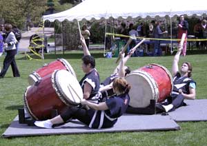Photo: Japanese drummers