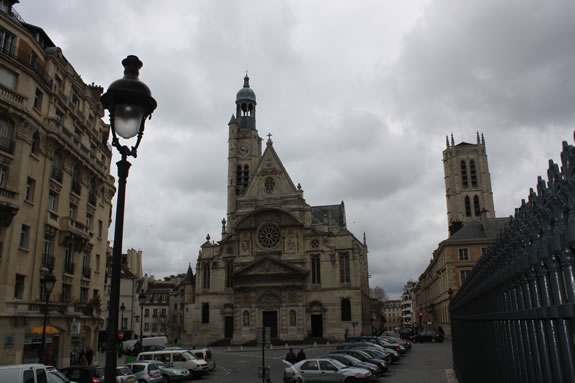 Church in front of Pantheon