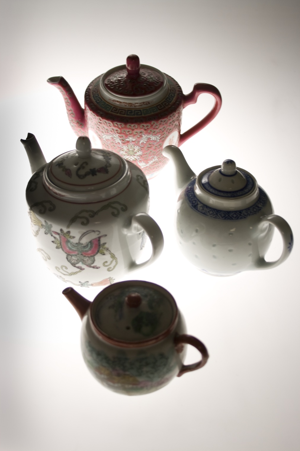 Floating Teapots